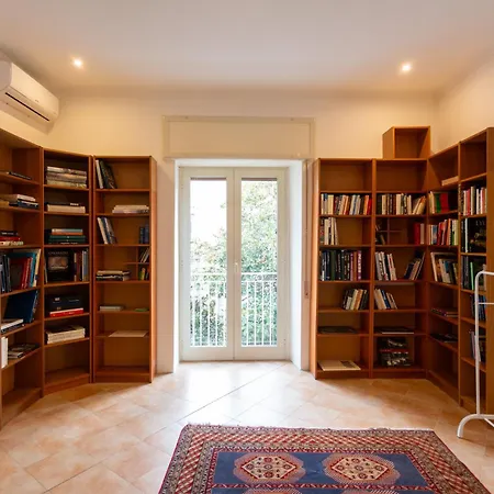 아파트 Vico Santa Maria Del Pozzo 9