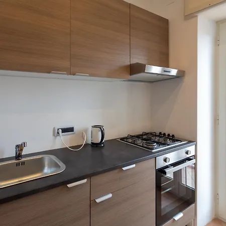 Vico Santa Maria Del Pozzo 9